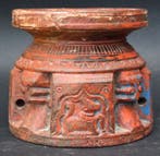 Seed sowing Pot decorated with a Nandi and Lingam and, Antiek en Kunst