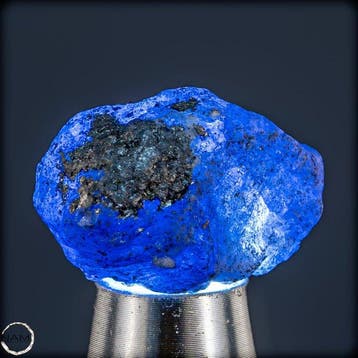Natuurlijke, zeldzaam heldere tanzaniet – intens donkerblauw