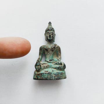 Oud-Indochinese Brons XS Zittende Boeddha Kralentalisman -