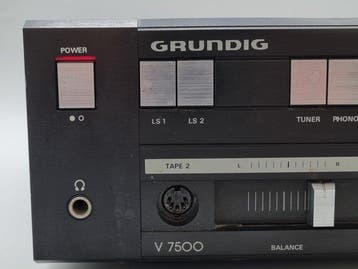 Grundig - V 7500 Slimline Solid state geïntegreerde