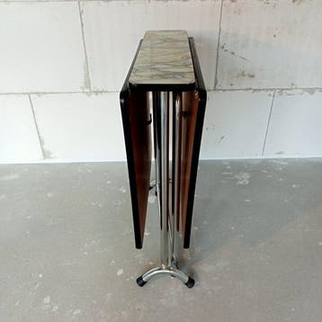 Uitschuifbare tafel - Spaanplaat met formica blad en