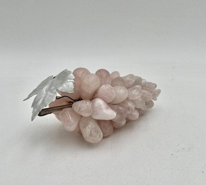 sculptuur, Magnificent and Large Vintage Rose Quartz Grape, Antiek en Kunst, Curiosa en Brocante