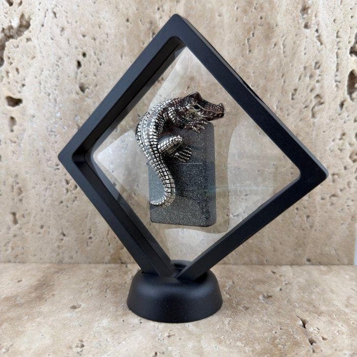 Zippo - Alligator Sculpture 3D - Stone Crackle - Zonder, Verzamelen, Rookartikelen, Aanstekers en Luciferdoosjes