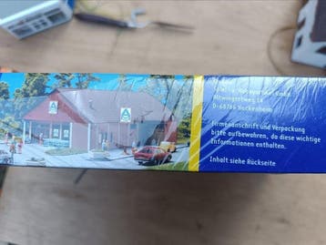 Plastoy H0 - 232204 - Modeltreingebouwen (1) - Aldi-winkel,