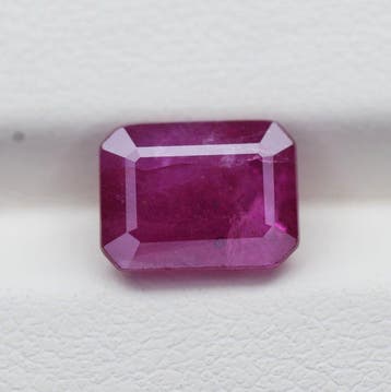 1 pcs Rouge, Rose Rubis - 3.08 ct - International, Handtassen en Accessoires, Nieuw