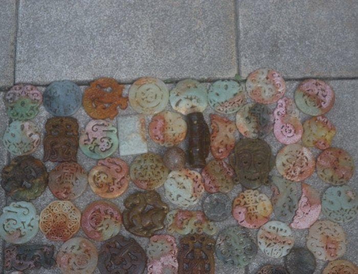 Traditionele Chinese steenbeitelkunst - Amulet -, Antiek en Kunst, Antiek | Speelgoed