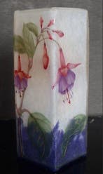 Daum Frères - Vaas - Glas - Emaille decoratie in, Antiek en Kunst