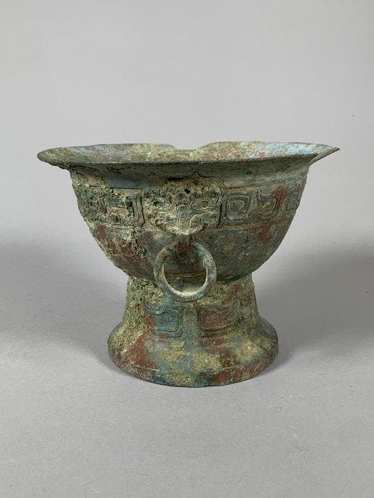 Oud-Chinees Brons vaas - 15 cm, Verzamelen, Mineralen en Fossielen