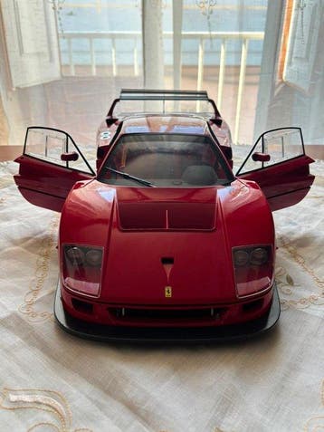 1:18 - Model sportwagen - Ferrari F40 LM