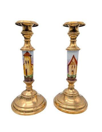 Paire de bougeoirs colonnes en porcelaine peinte à la main -