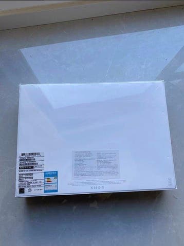 Apple MacBook Air 13 inch - New, Not Activated - Laptop - In, Nieuw
