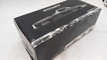 Minichamps 1:18 - Modelauto - Mercedes-Benz 300 SL with, Hobby en Vrije tijd, Nieuw