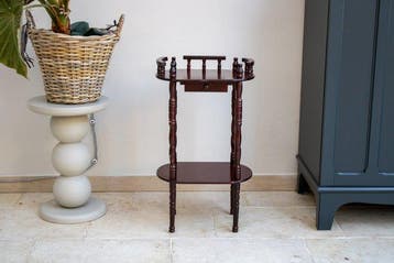 Bijzettafel - Wastafelkast met twee planken en een lade -