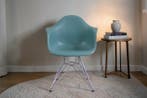 Vitra - Charles & Ray Eames - Stoel - GEVEN - Plastic, Staal