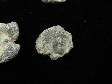 Romain antique Plomb jetons dadmission au théâtre décorés