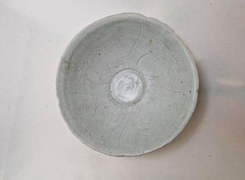 Bol - Incised Lotus Bowl - Grès (Gres) - Céramique céladon