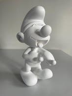 Leblon Delienne - Sculpture, LOLSMURF WIT MAT - Limited
