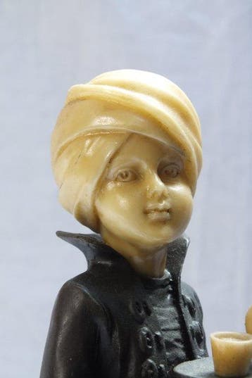 sculptuur, Bediende. - 26 cm - Brons, Hars, Steen
