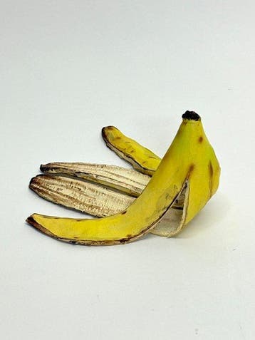 Koji Kasatani - Sitting Banana