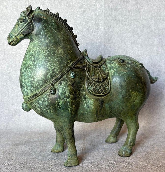 Beeld, Exclusief Tang-Dynasty stijl paard - 24.5 cm - Brons, Antiquités & Art, Curiosités & Brocante
