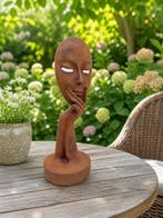 Beeld, sculptuur, sculpture abstract womans head on arms -