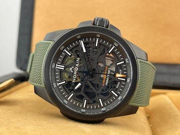Norqain - Independence Skeleton 40mm - Homme - 2025 et, Nieuw