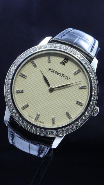 Audemars Piguet - Classique - 15164BC.ZZ.A002CR.01 - Heren -