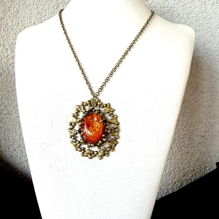 Oude ambachtelijke ketting met natuurlijk Baltisch barnsteen, Collections, Minéraux & Fossiles