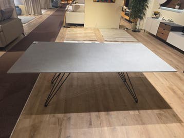Mia uitschuifbare eettafel