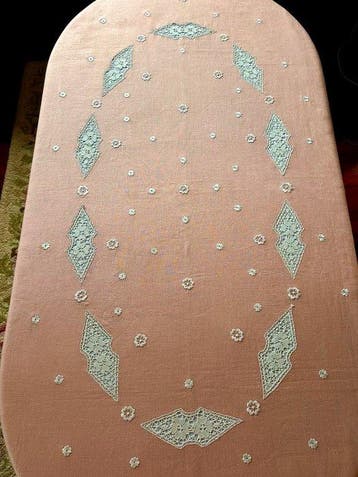 Ancienne nappe en lin et dentelle avec 16 serviettes