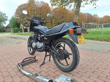 Kawasaki - GPZ 550 F - NO RESERVE - 550 cc - 1984