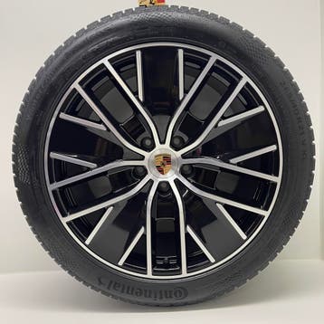 Porsche Macan (H2) 21 Design zwart/alu met winterbanden NE0, Autos : Pièces & Accessoires, Ophalen, Banden en Velgen