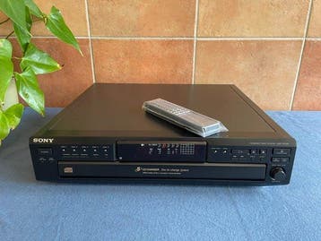 Sony - CDP-CE345 / 5-Disc Rotary Carousel Changer Lecteur de, Nieuw