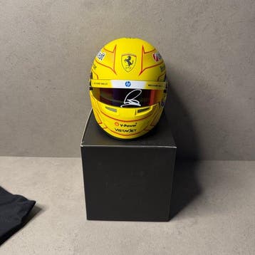 Ferrari - Formula 1 - Lewis Hamilton - 2026 - Schaal 1:2, Nieuw