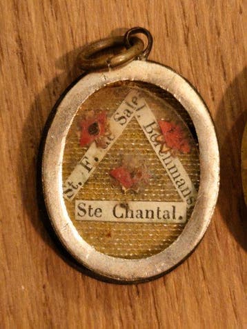 Reliquaire - Laiton, Verre, Textile - 1850-1900 - Pendentif, Antiquités & Art