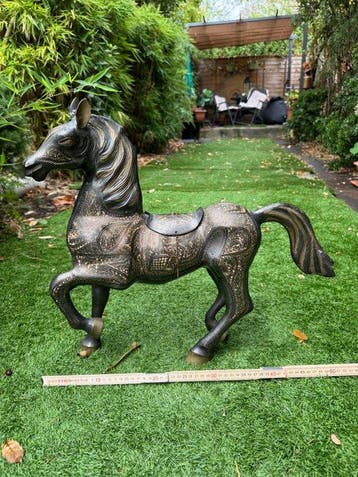 Sculpture en forme de personnage, Ko w kusie - 48 cm -
