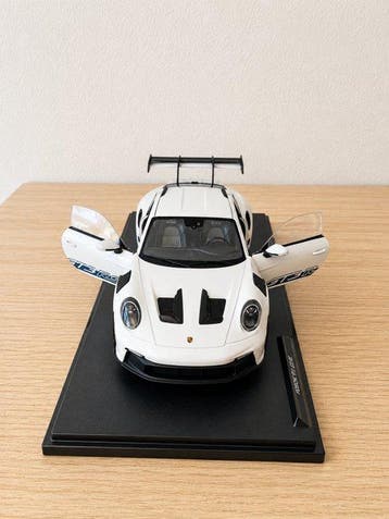 1:18 - Modelauto - Porsche 911 GT3 RS, Nieuw