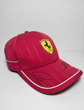 Ferrari - EXCLUSIVE PRO ATHLETE - Lewis Hamilton & Charles, Verzamelen, Automerken, Motoren en Formule 1, Nieuw