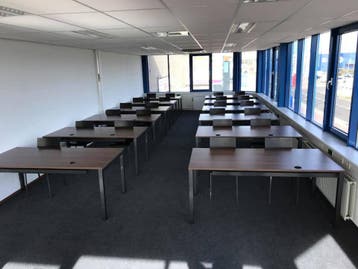 Complete kantoorinrichting gebruikt kantoormeubilair, Verzenden, Nieuw in verpakking