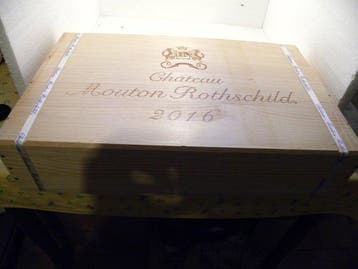 2016 Chateau Mouton Rothschild - Pauillac 1er Grand Cru