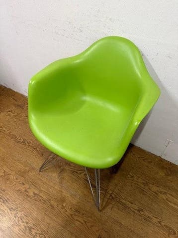 Gebruikte Vitra Dar Stoel, Huis en Inrichting, Ophalen, Nieuw