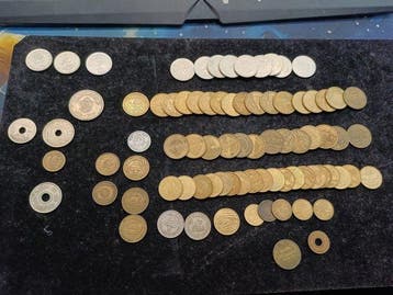 Libanon, Wereld. Lot of 85 coins (Zonder minimumprijs), Postzegels en Munten