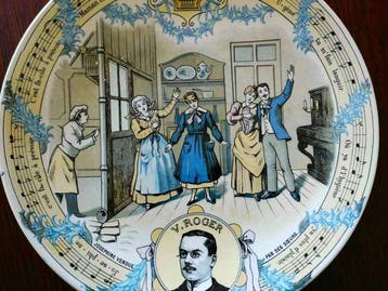 Sarreguemines - Wandbord (7) - Aardewerk - Operettes La