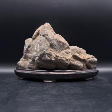Distant mountain Indrukwekkende Japanse suiseki met
