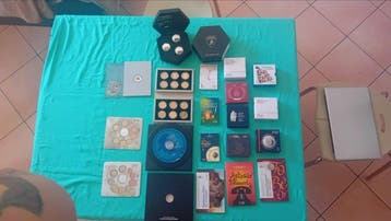 Italië, San Marino. 2 Euro / 5 Euro / Year Set (BU)