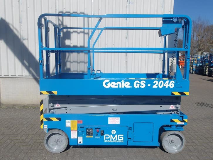 Hoogwerker schaar Genie GS2046 2013 8,10m werkhoogte gekeurd, Articles professionnels, Machines & Construction | Ascenseurs, Échafaudages & Échelles