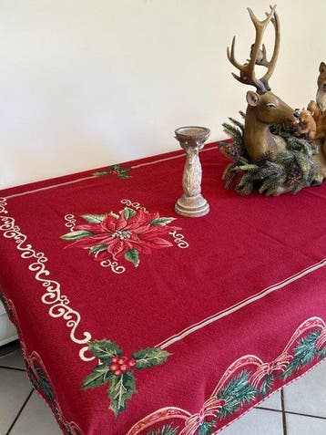 san leucio - Magnifique nappe en tapisserie Gobelin rouge