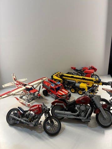 Lego Set - Technic - LEGO TECHNIK LOT 1 - HARLEY MOTORCYCLE