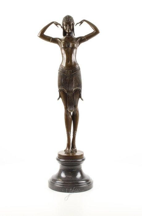 Sculpture, Large High-End Bronze Sculpture “Scarab Dancer” –, Antiek en Kunst, Curiosa en Brocante