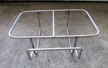 RVS Wand schap, wandrek, Ophang schap met 6 haken B69,5 x